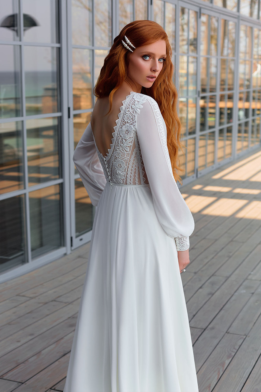 Suknia-slubna-Anna-Sposa-LUNAIRE-blisko