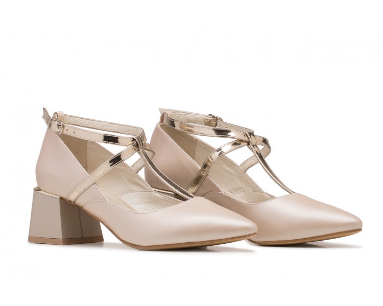 buty-slubne-skorzane-na-niskim-stabilnym-obcasie-ze-zlota-bez-mira
