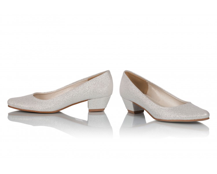 buty-slubne-stella-wygodne-czolenka-slubne-na-niskim-obcasie-w-kolorze-srebra-stella