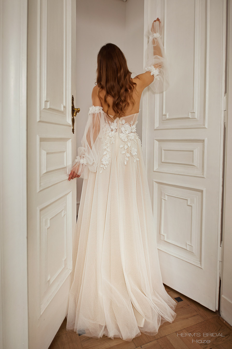 suknia-slubna-herms-bridal-haze-tyl