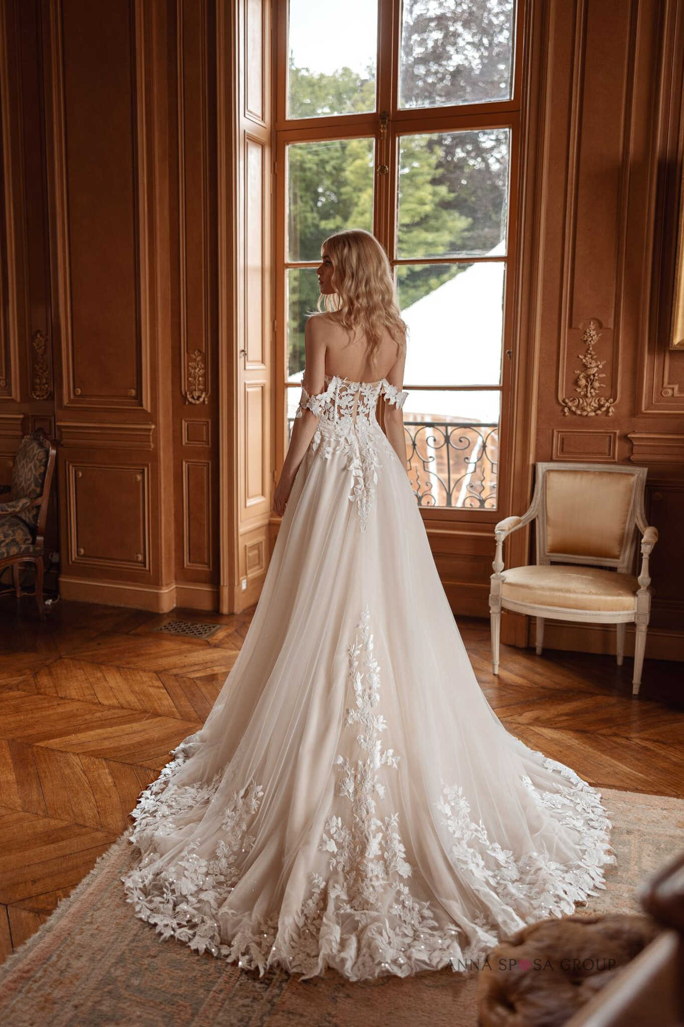 suknia-slubna-anna-sposa-bryaxis-tyl