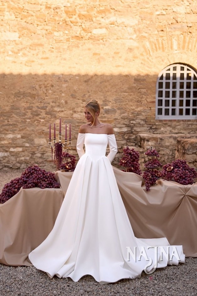 Suknia ślubna Anna Sposa IONEA blisko w NAJNA WOW