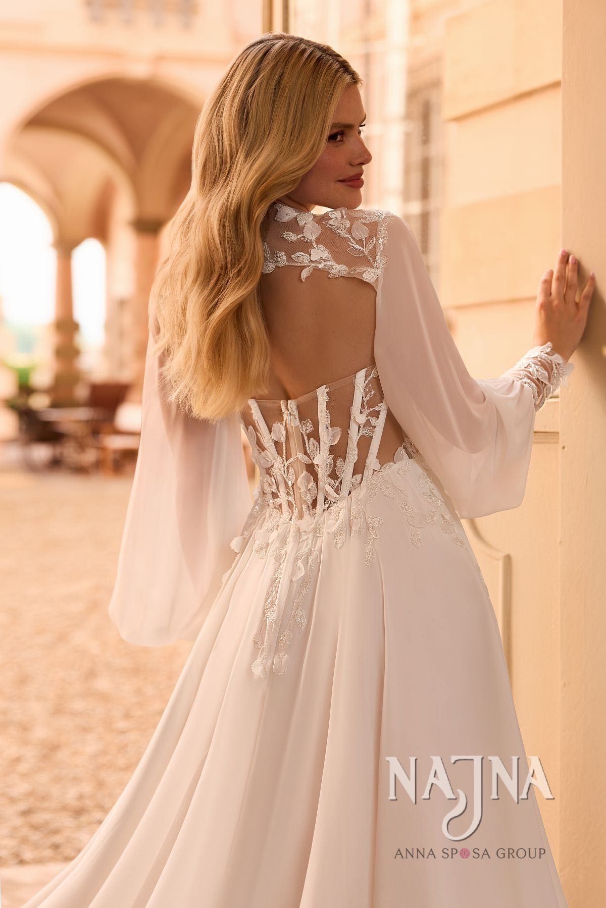 Suknia ślubna Anna Sposa MILU blisko w NAJNA WOW