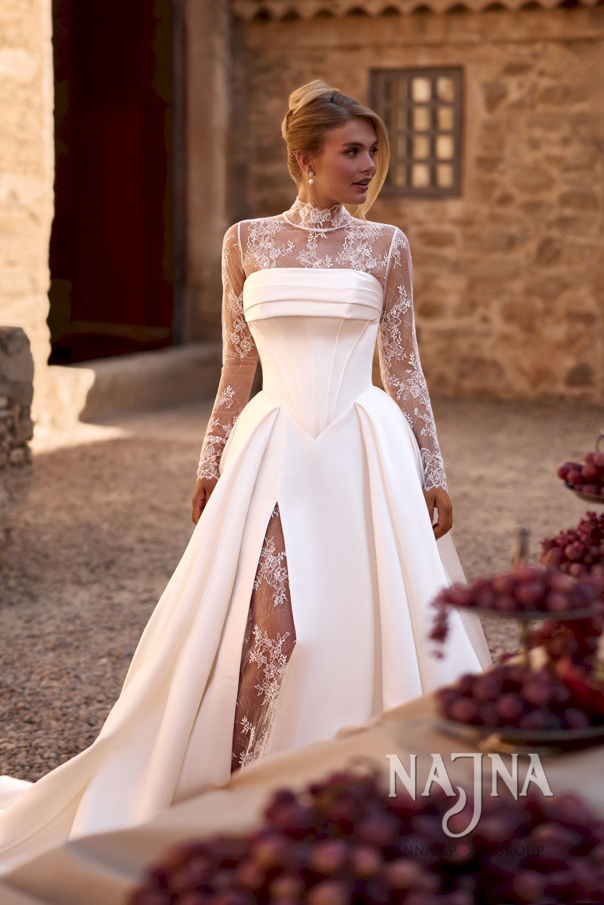 Suknia ślubna Anna Sposa TORNESSA blisko w NAJNA WOW