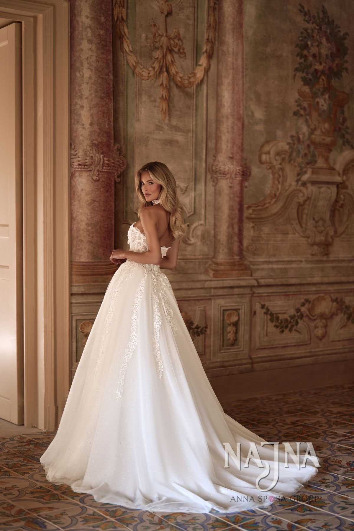 Suknia ślubna Anna Sposa KARAVELLA tył
