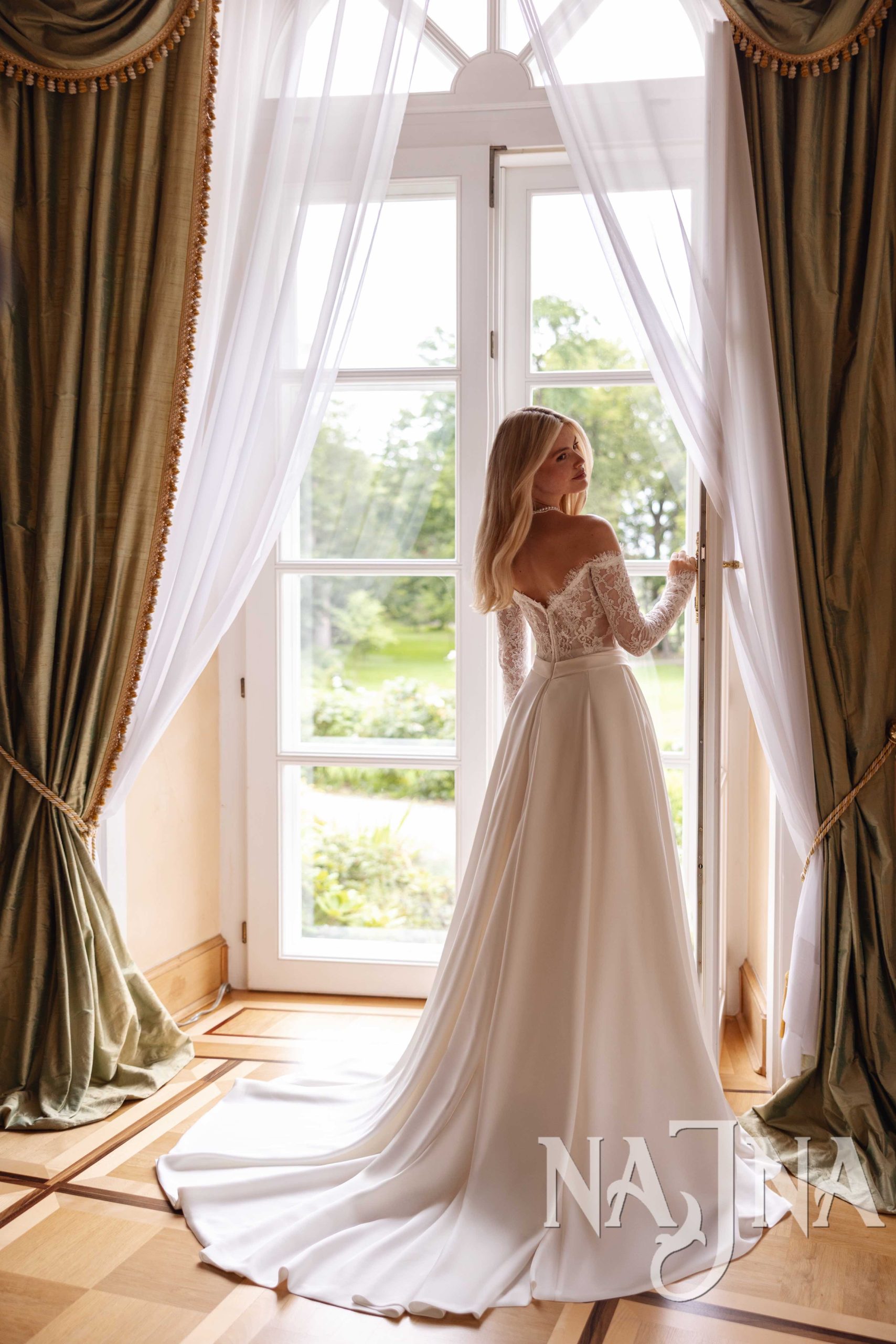 Suknia ślubna Anna Sposa Allegresse ZONEDA tył